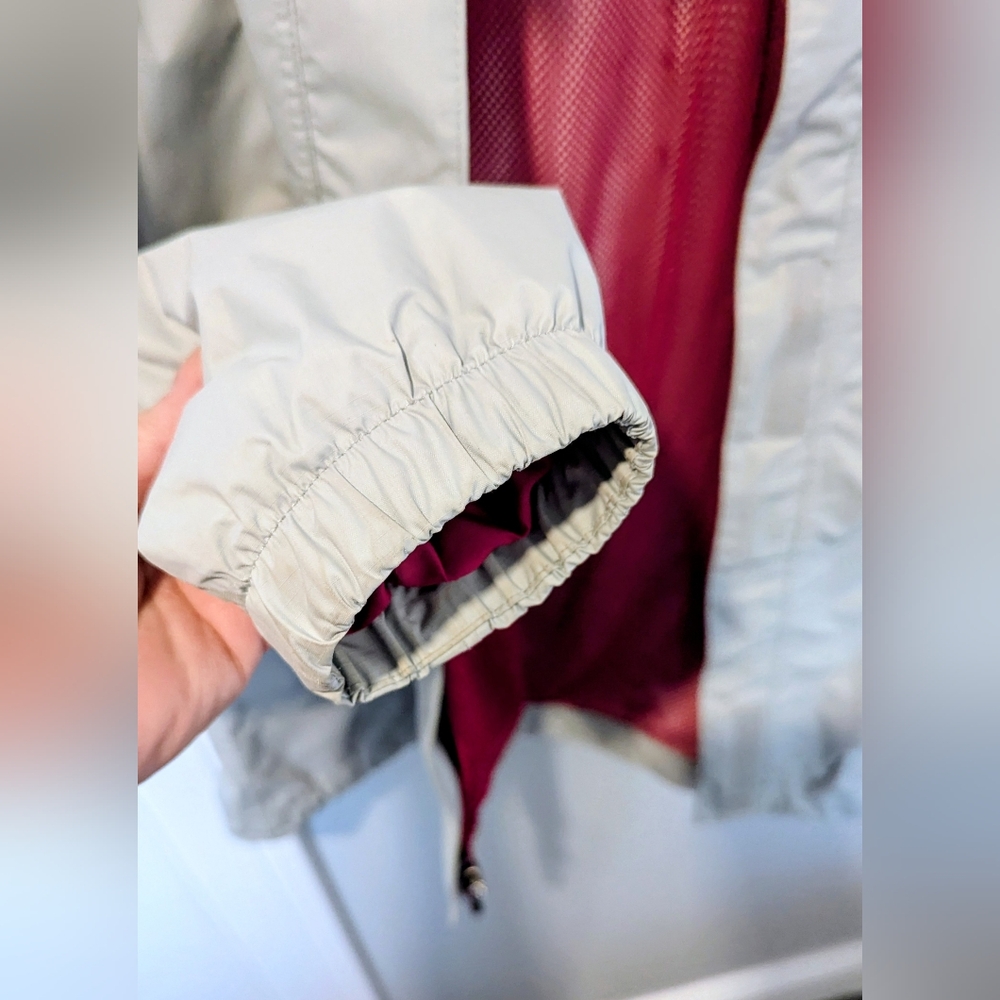 The North Face Hyvent Gray and Pink Jacket - Picture 5 of 8